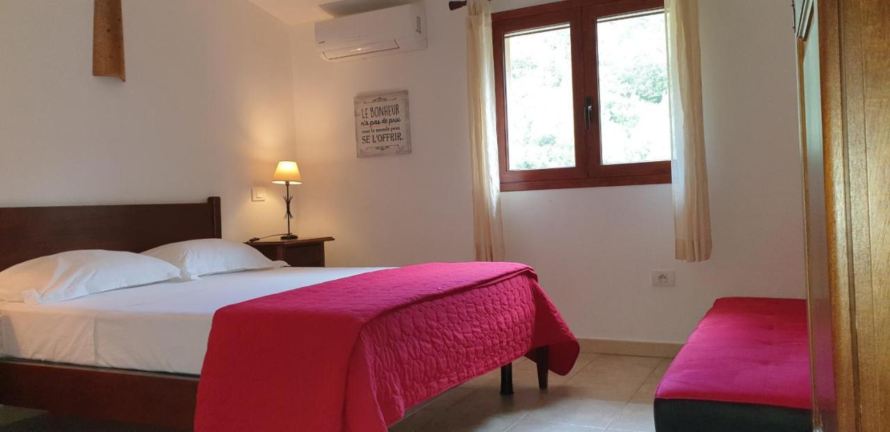 סארי סולנזארה Auberge De Cannedda מראה חיצוני תמונה