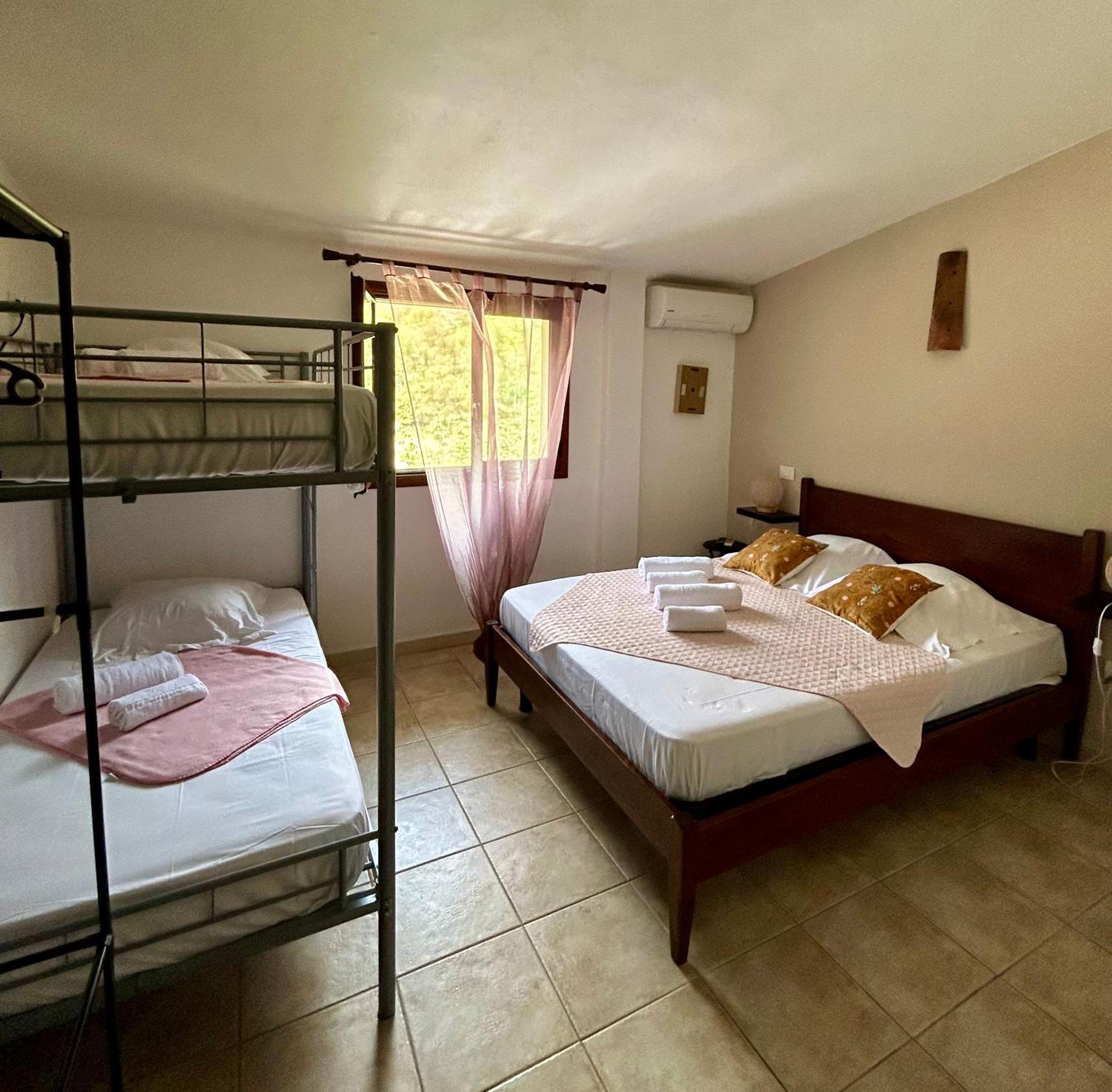 סארי סולנזארה Auberge De Cannedda מראה חיצוני תמונה