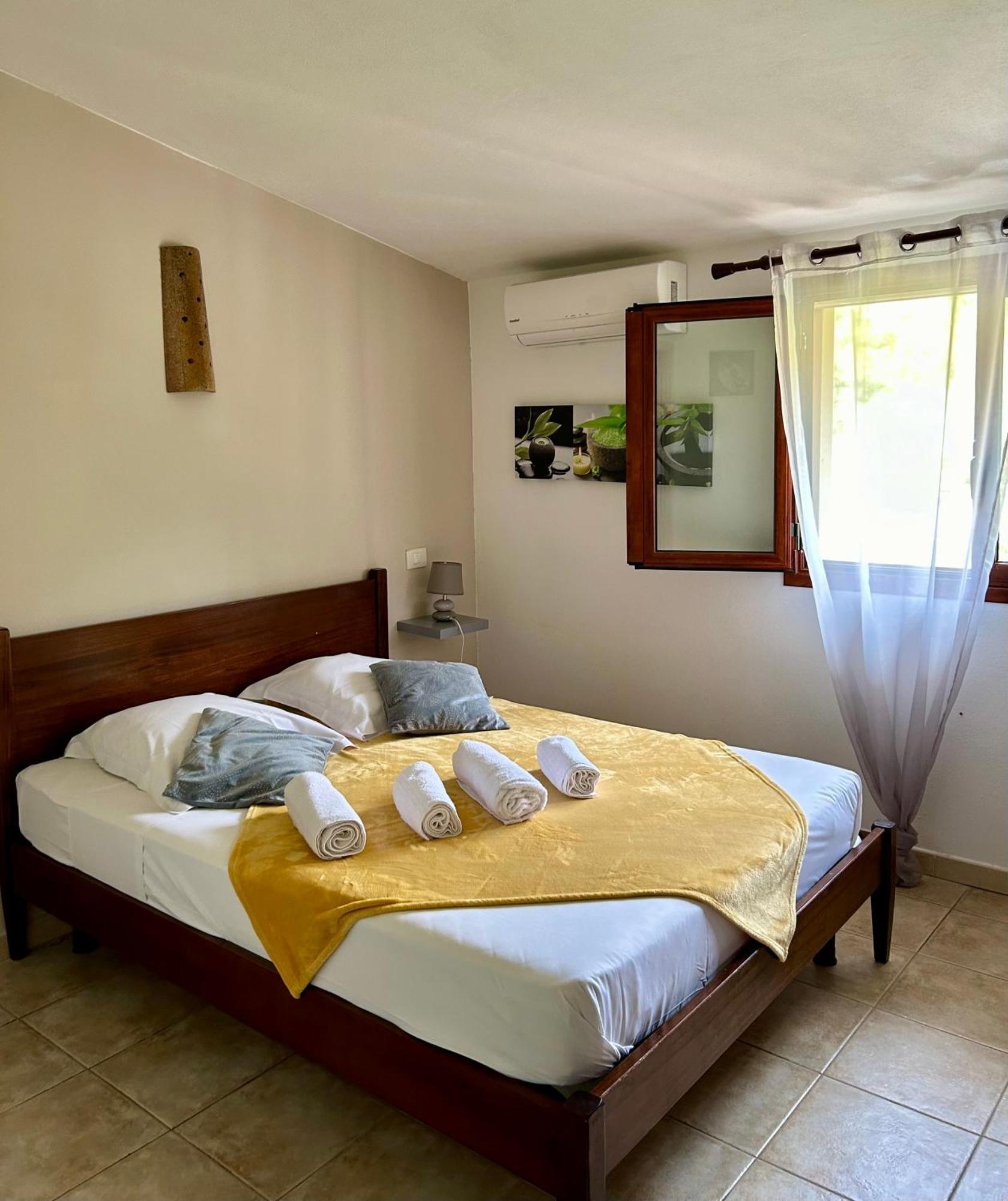 סארי סולנזארה Auberge De Cannedda מראה חיצוני תמונה