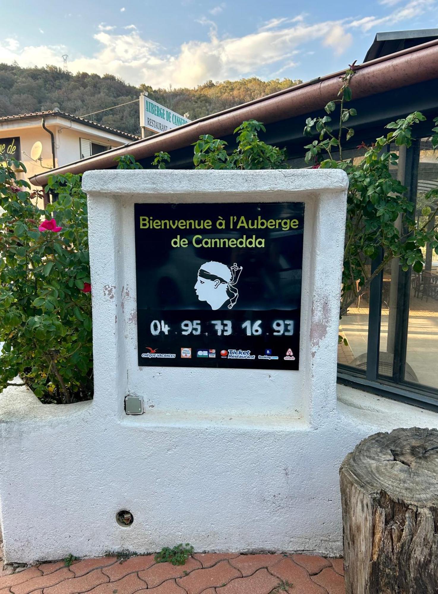 סארי סולנזארה Auberge De Cannedda מראה חיצוני תמונה