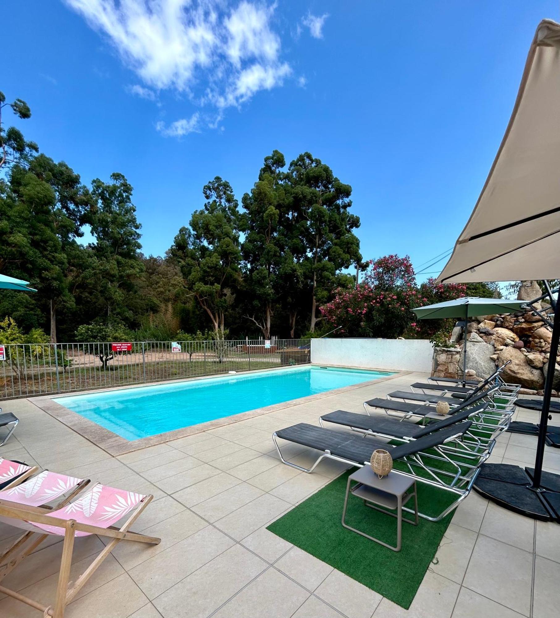 סארי סולנזארה Auberge De Cannedda מראה חיצוני תמונה