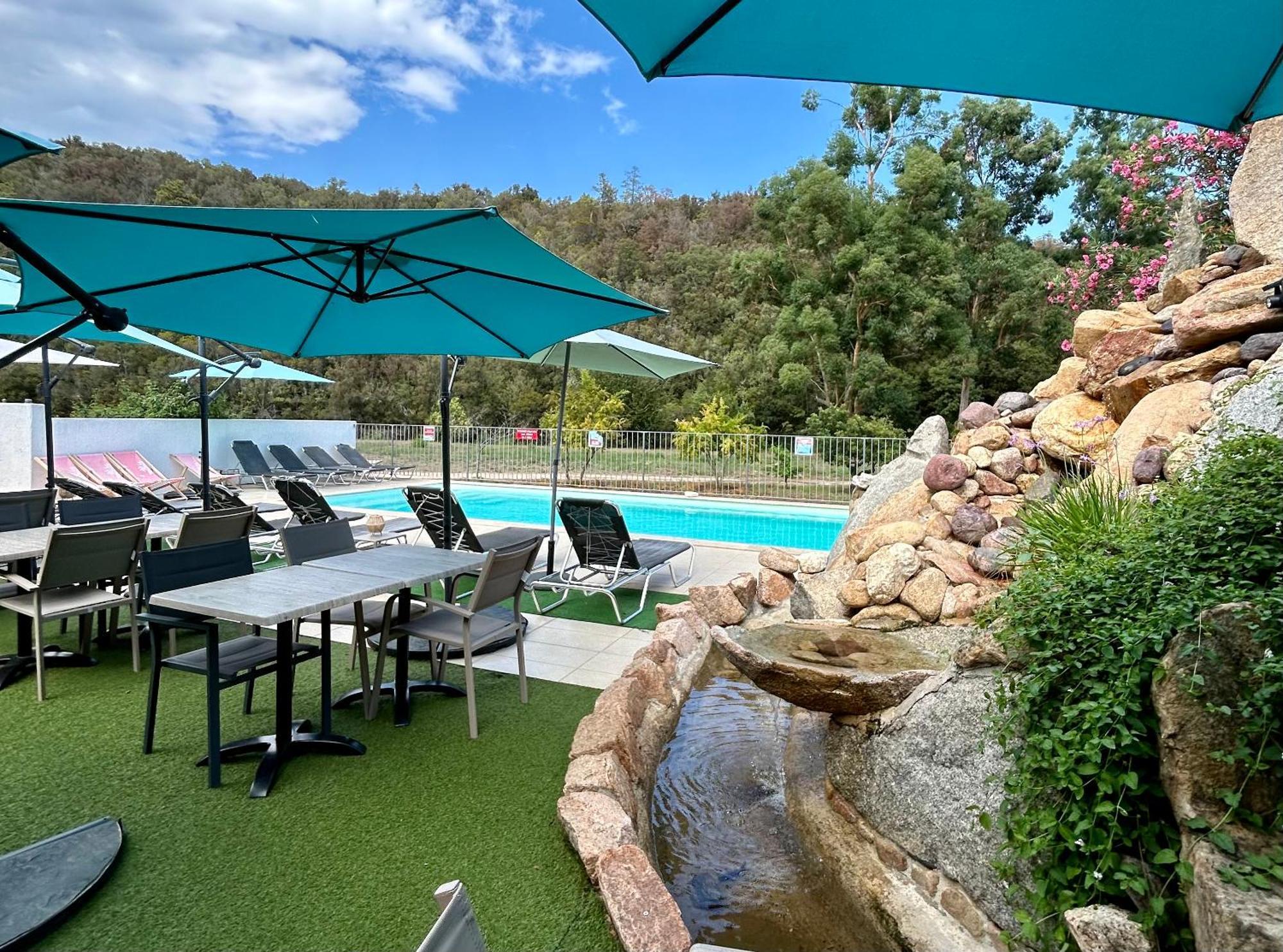 סארי סולנזארה Auberge De Cannedda מראה חיצוני תמונה